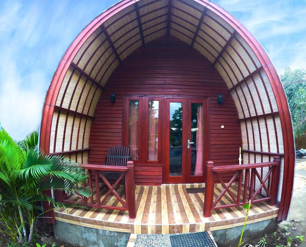 Amora Villa Gili Trawangan Exterior photo